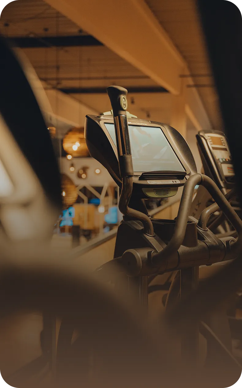 Cardiogeräte im peoples Fitness Club Rosbach – Laufbänder, Crosstrainer und Bikes